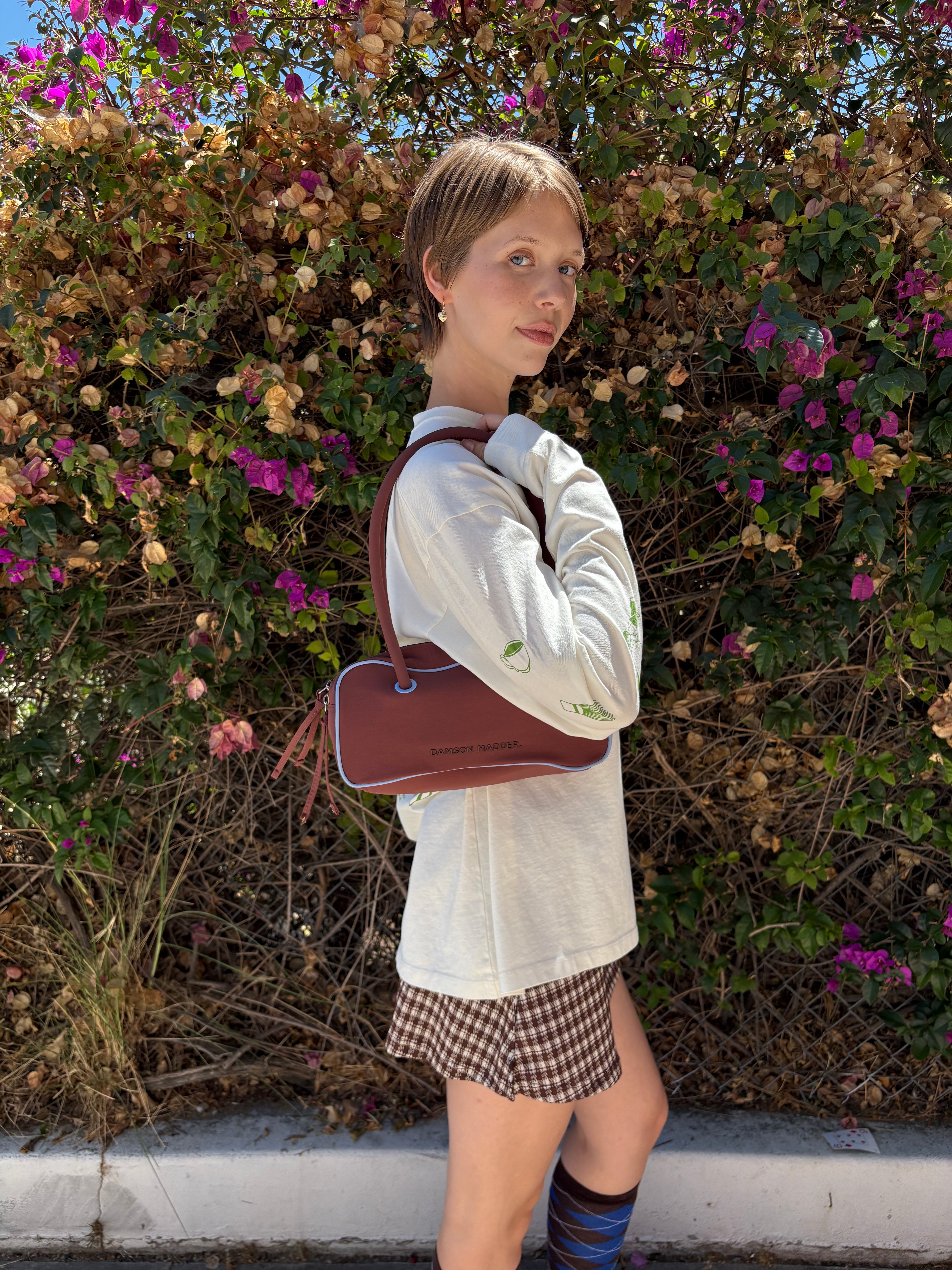 Benny Bowler Bag - Chocolate & Blue – Lisa Says Gah