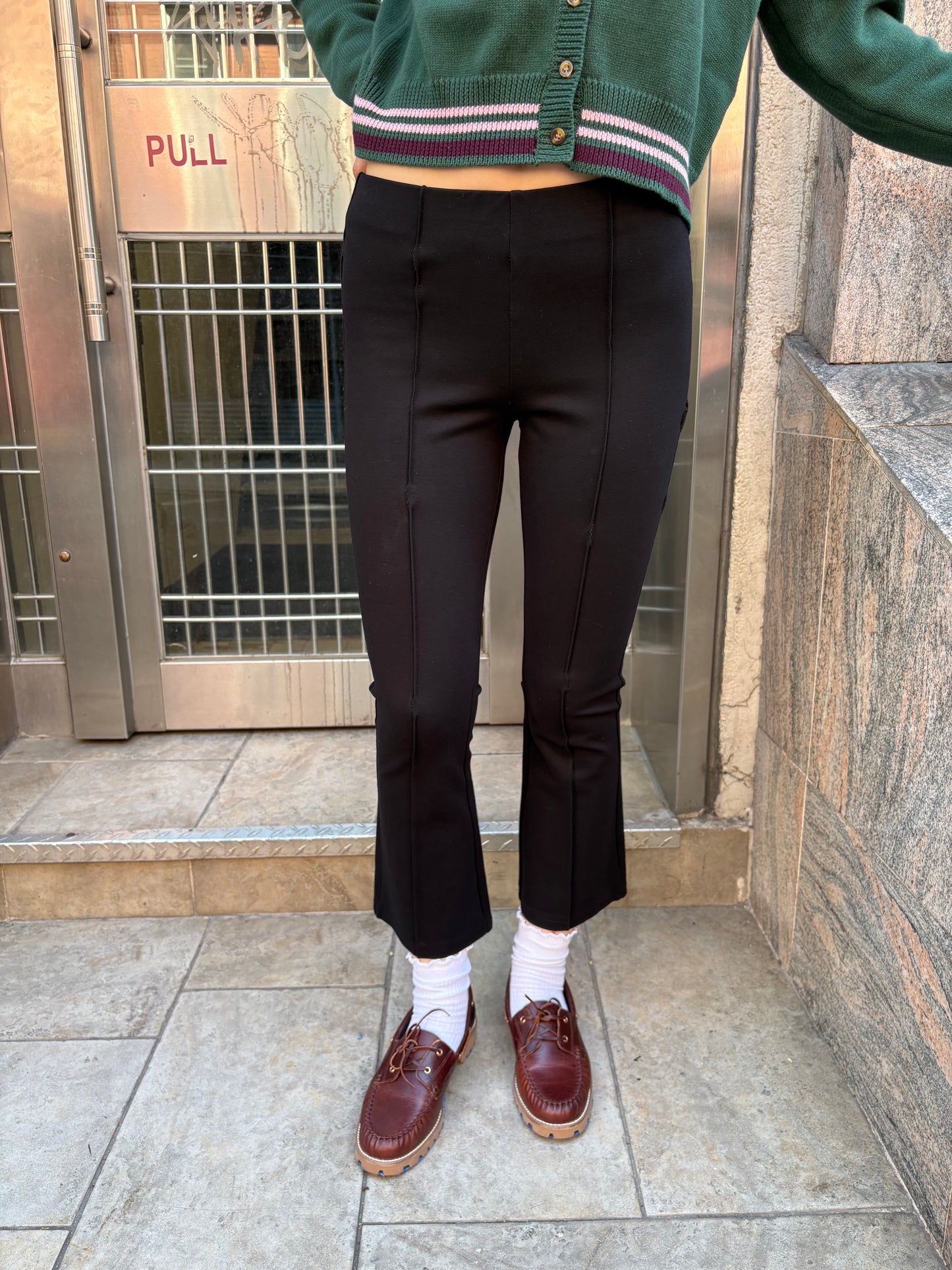 Natalia Pant - Black