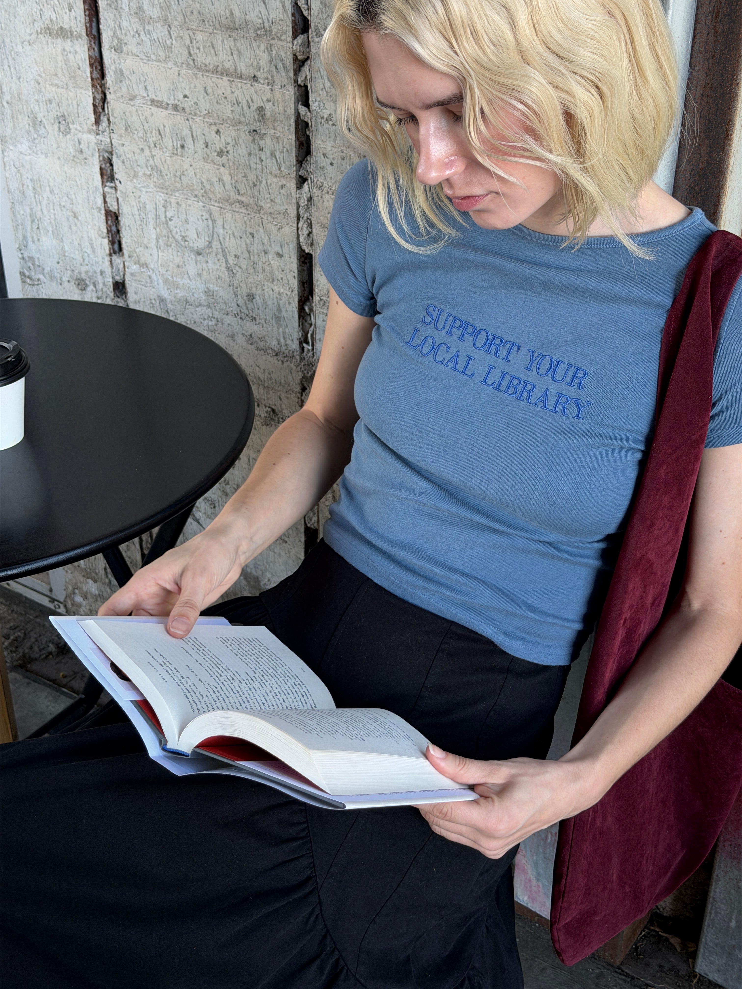 EVERYDAY I LIKE. Cropped BDシャツ　サックス Seen Library Alex Tee - Library – Lisa Says Gah