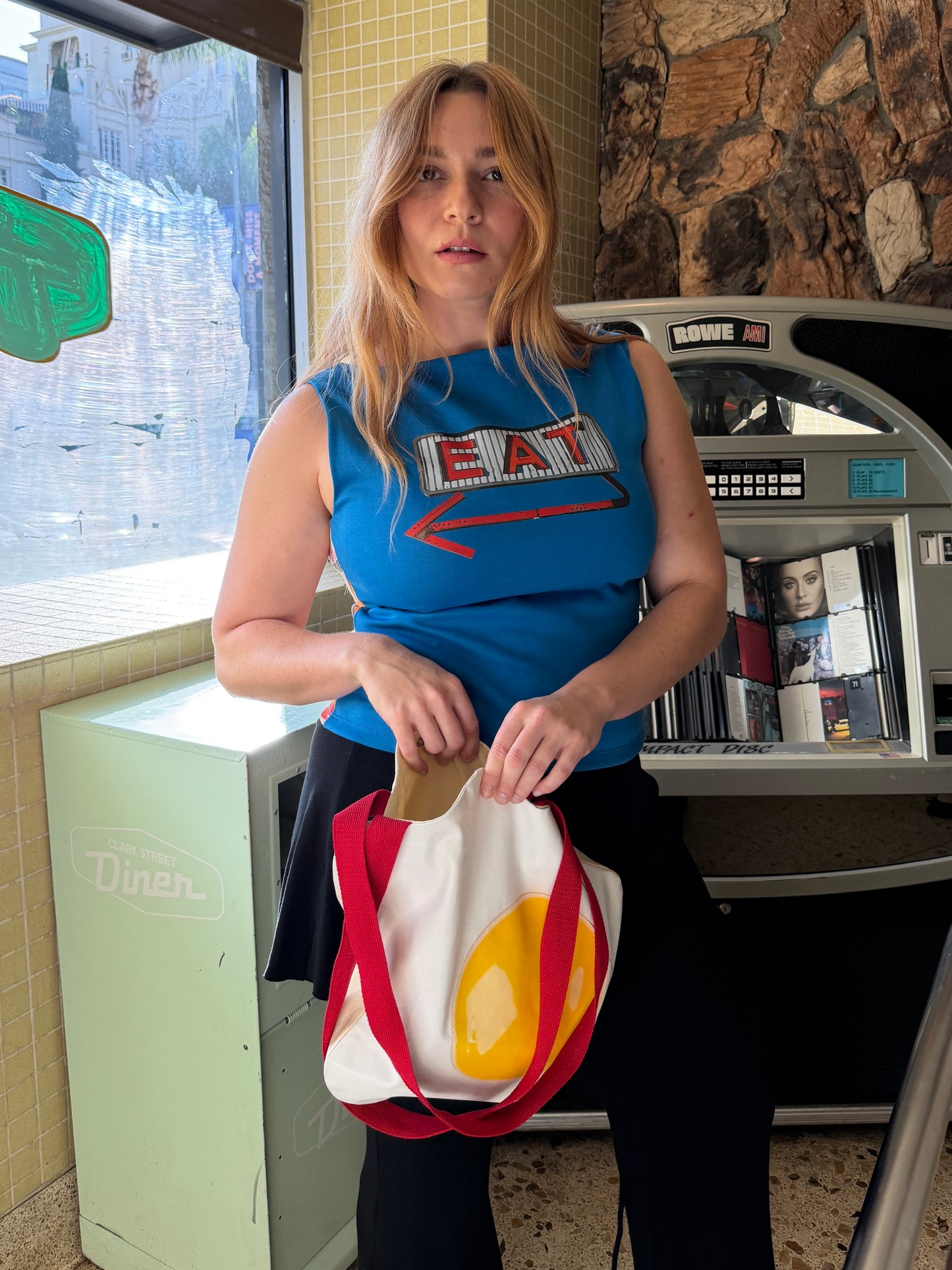 Dottie Tank - Diner Table