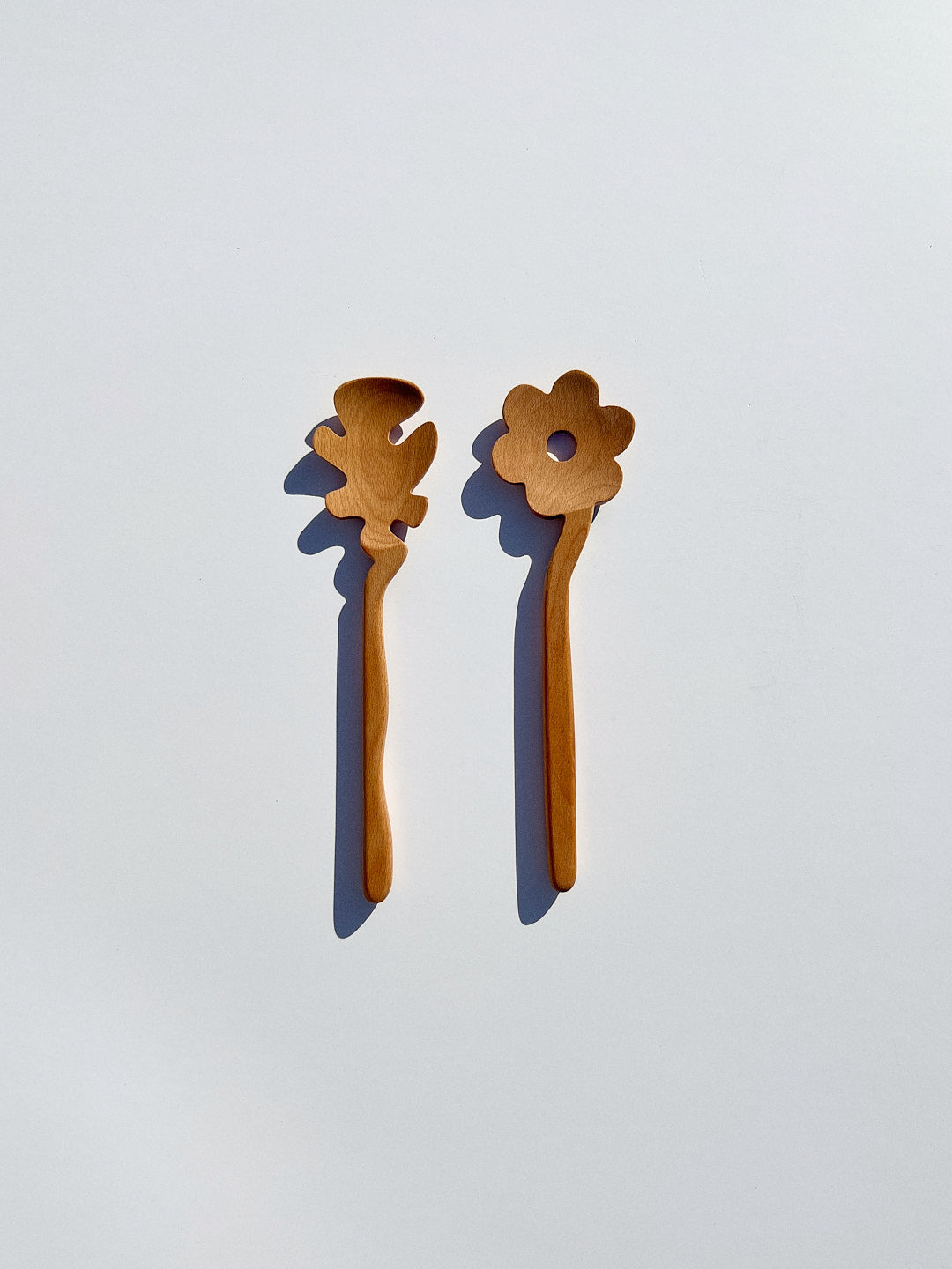 Serving Friends Flowers - Beach Wood