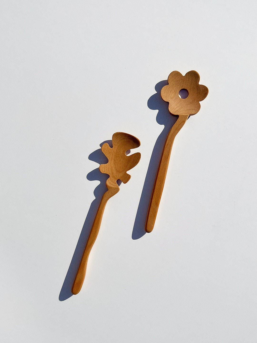 Serving Friends Flowers - Beach Wood