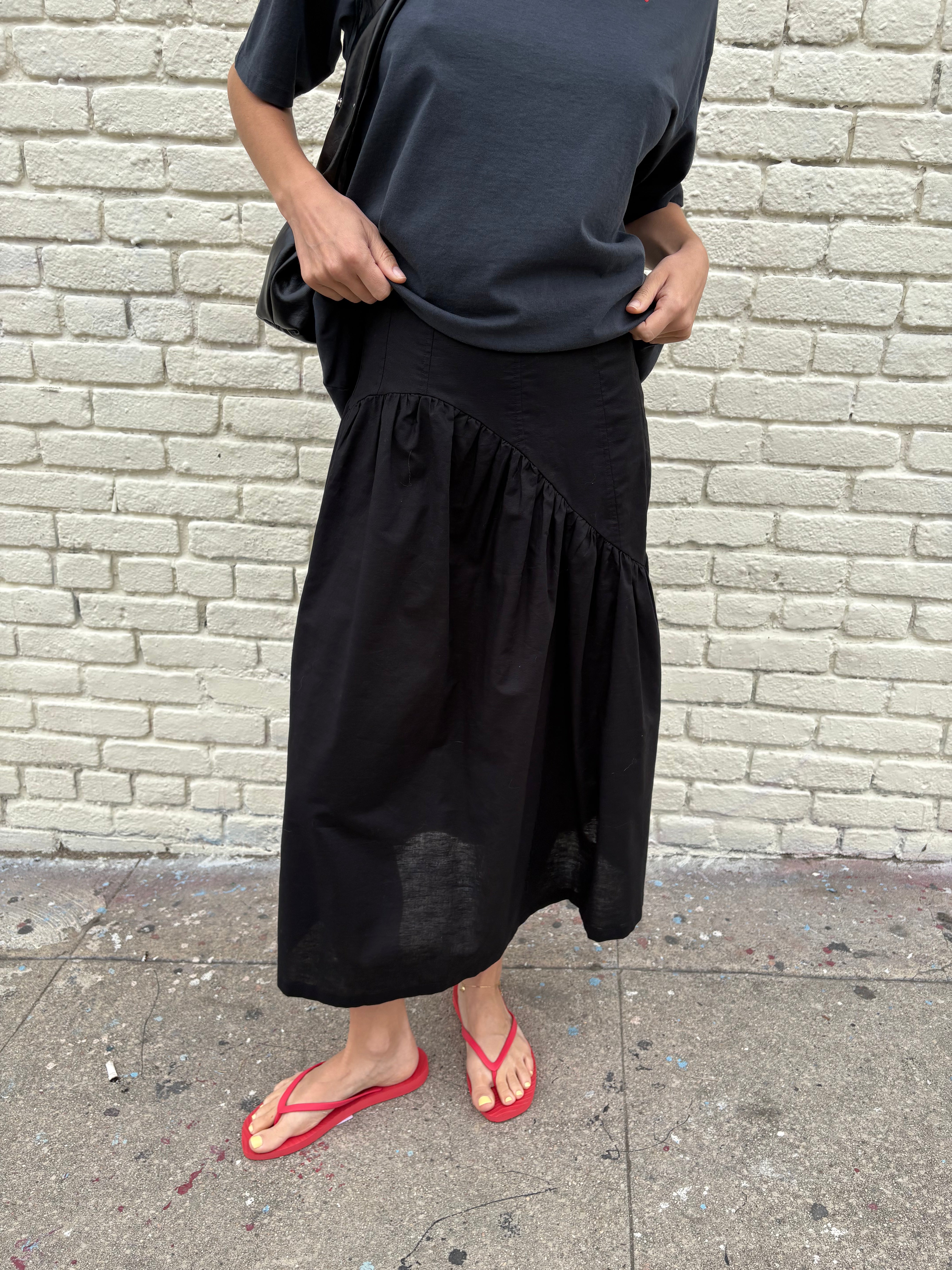 Maeve Midi Skirt - Black Linen – Lisa Says Gah