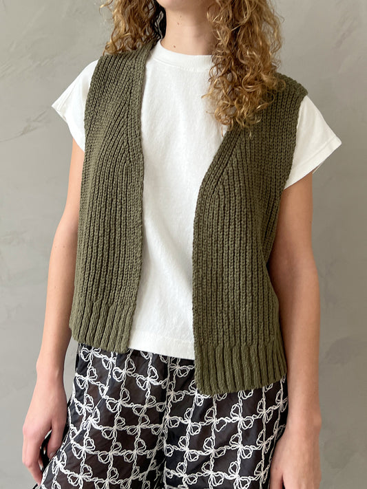 Sweaters, Cardigans & Vests at Lisa Says Gah