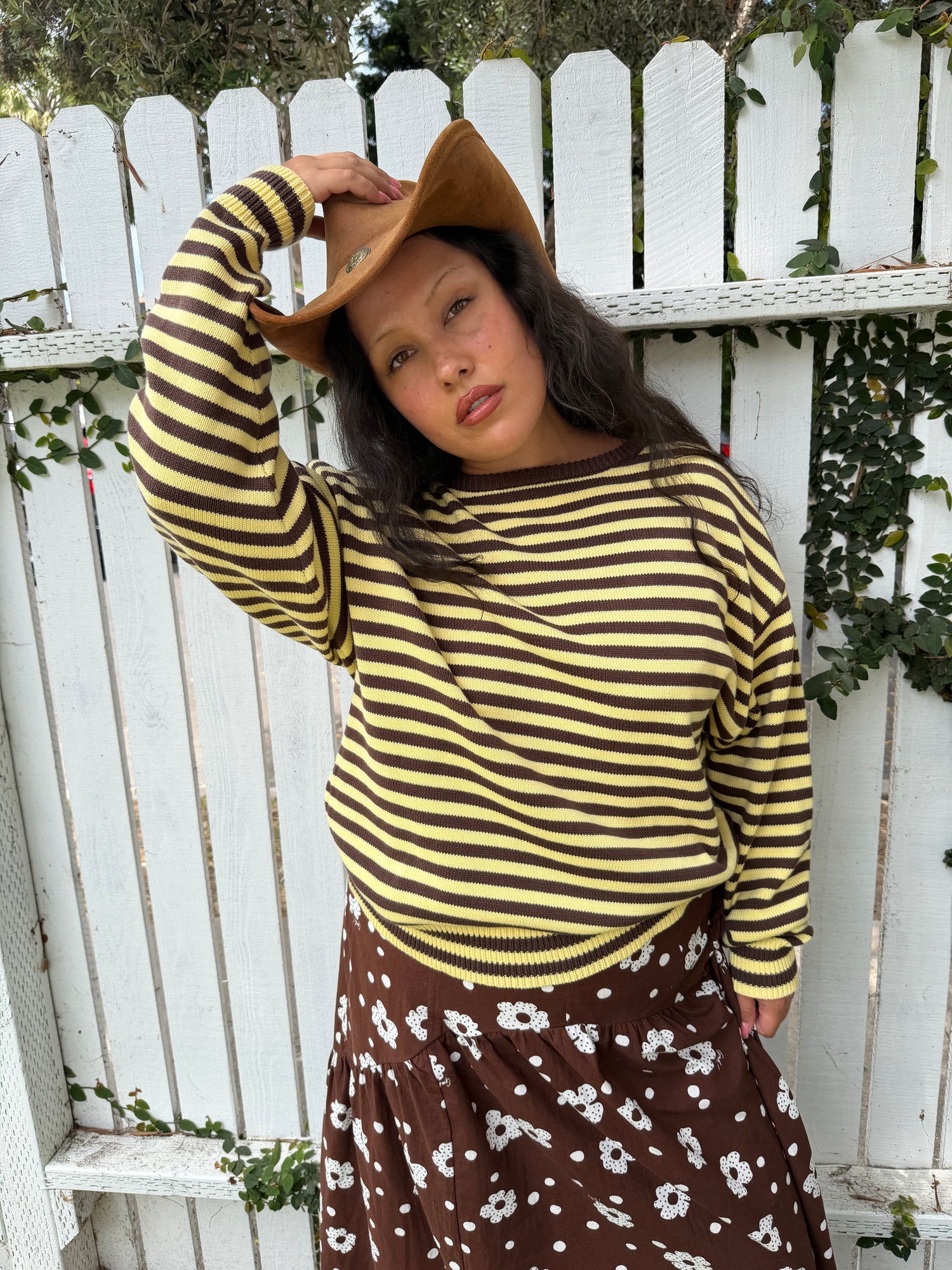 "I Can't Believe it's Not Vintage" Crewneck - Golden Stripe