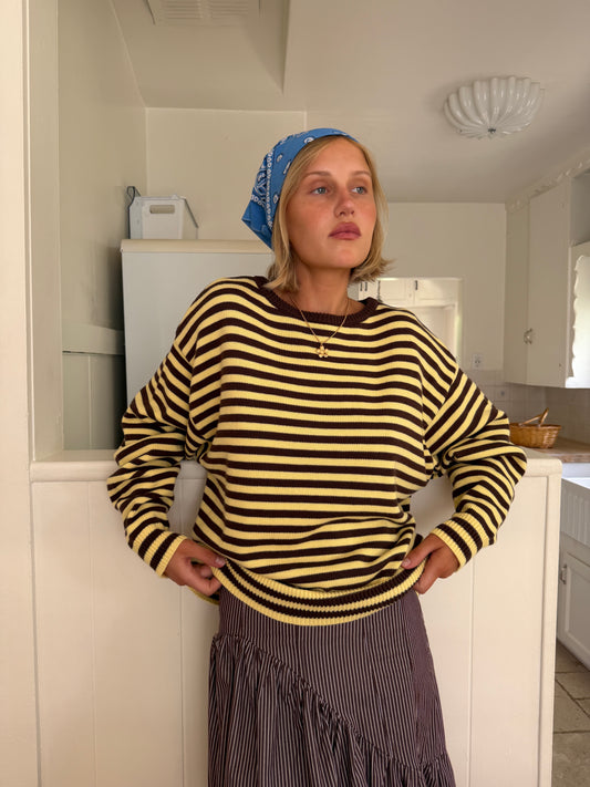 "I Can't Believe it's Not Vintage" Crewneck - Golden Stripe