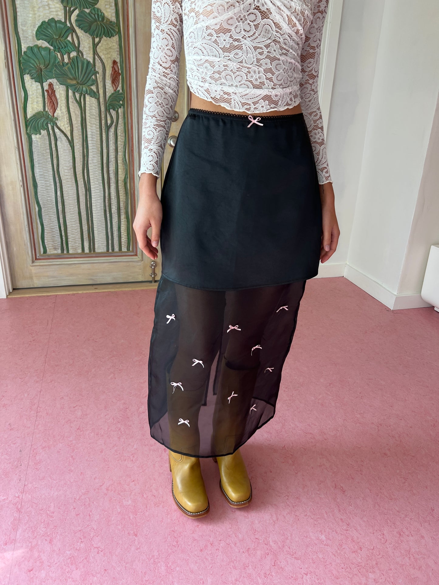 Harper Bow Tiered Skirt - Black Pink Bow