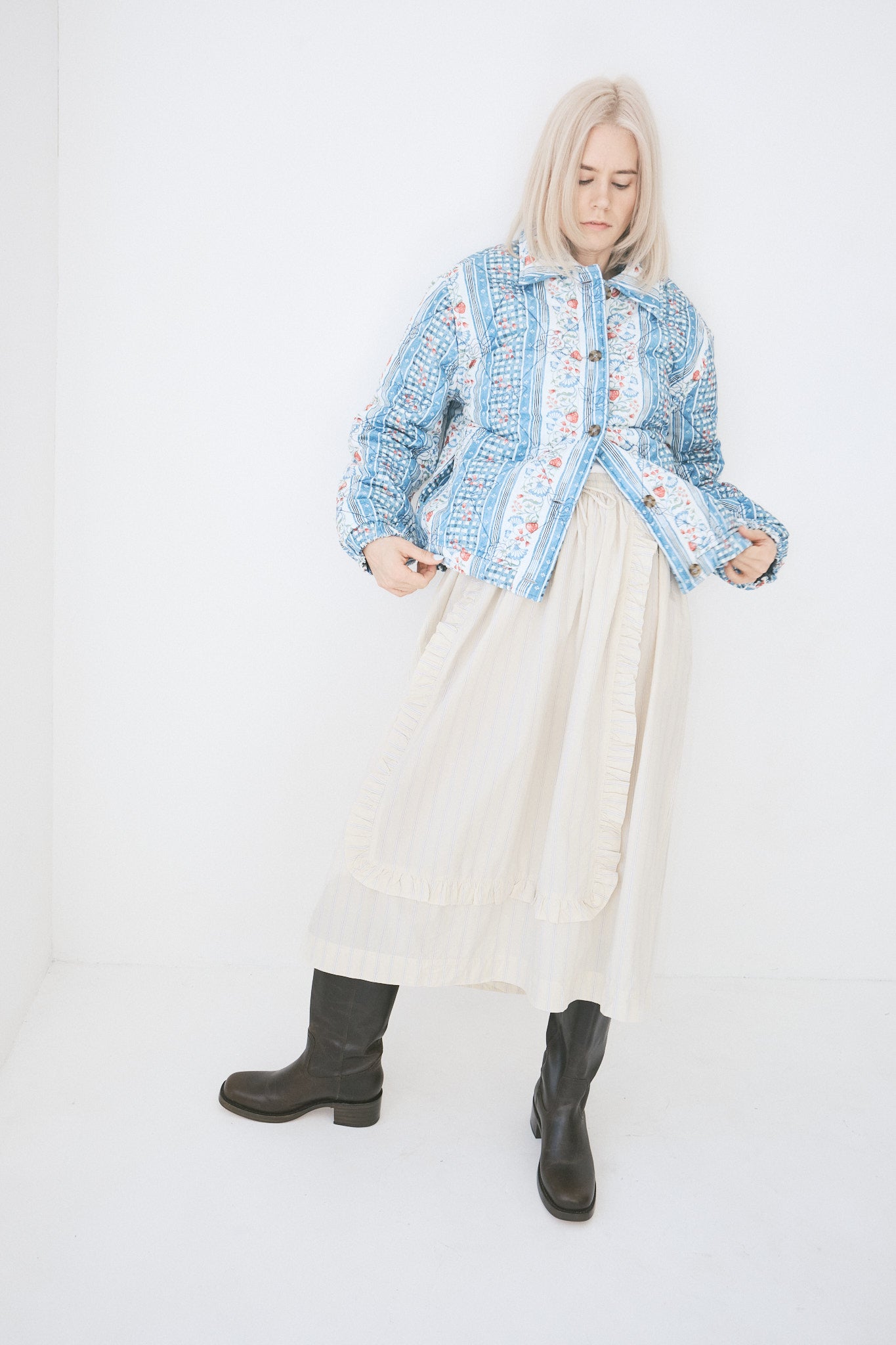 Claudia Jacket - Wallpaper Floral