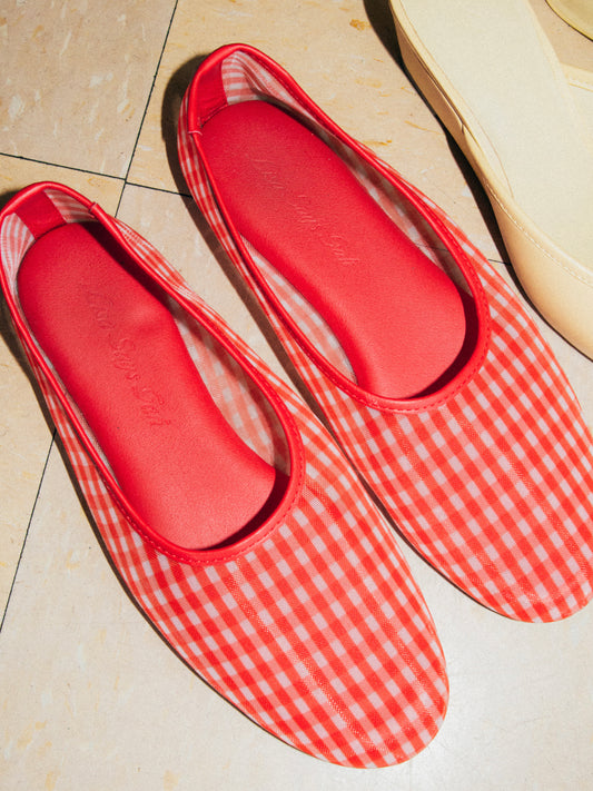 Eden Mesh Flat - Cherry Gingham
