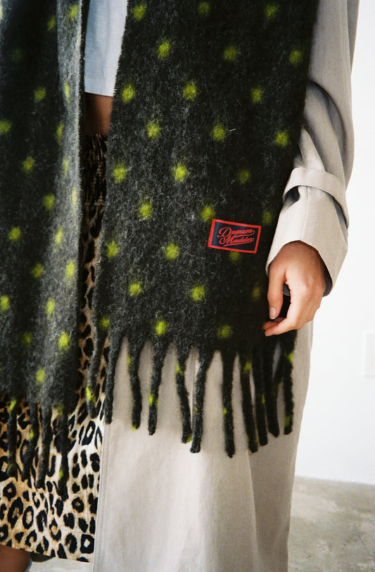 DM Fluffy Scarf - Charcoal/Lime Spot