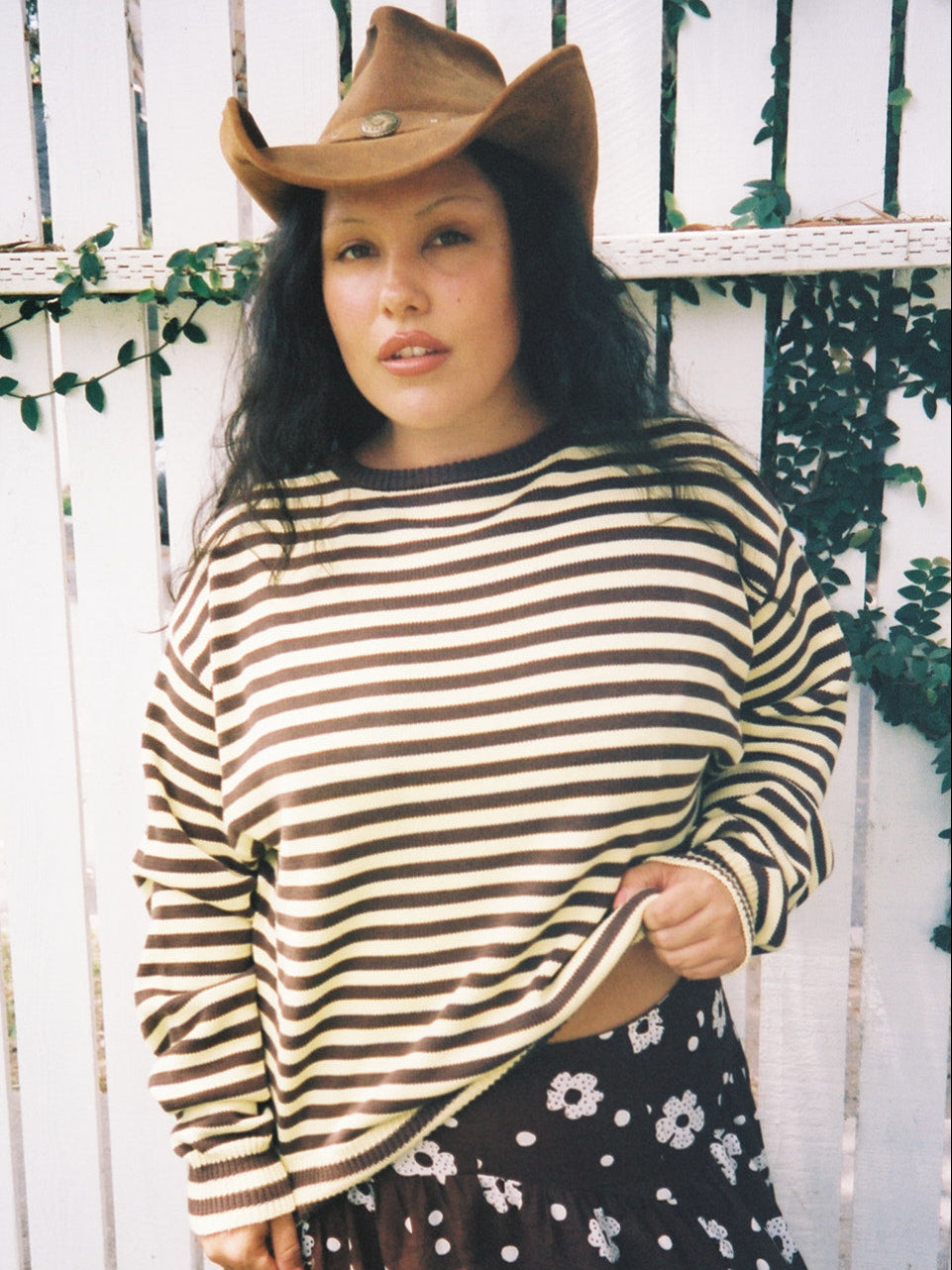 "I Can't Believe it's Not Vintage" Crewneck - Golden Stripe