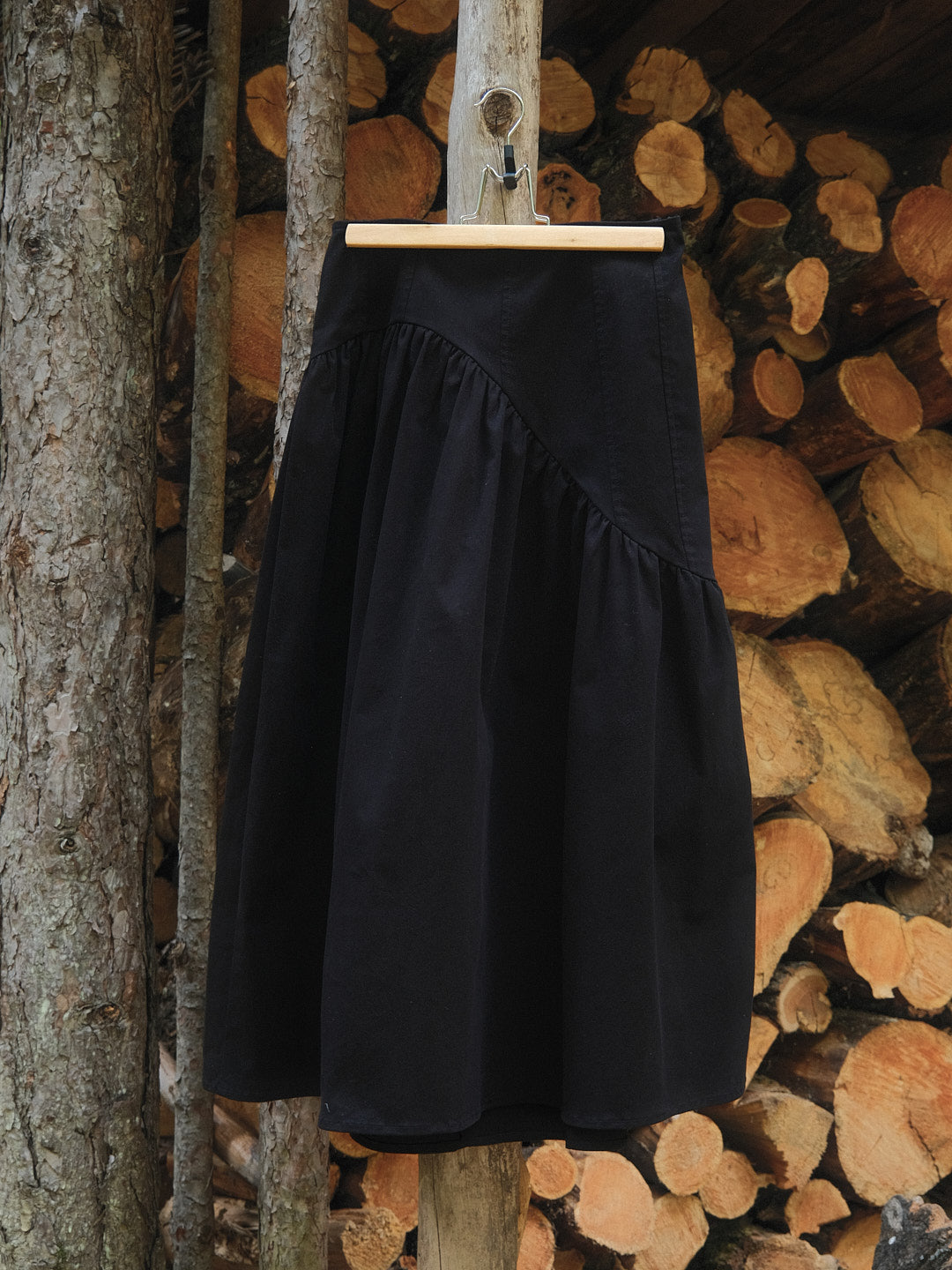 Maeve Midi Skirt - Caviar Twill – Lisa Says Gah