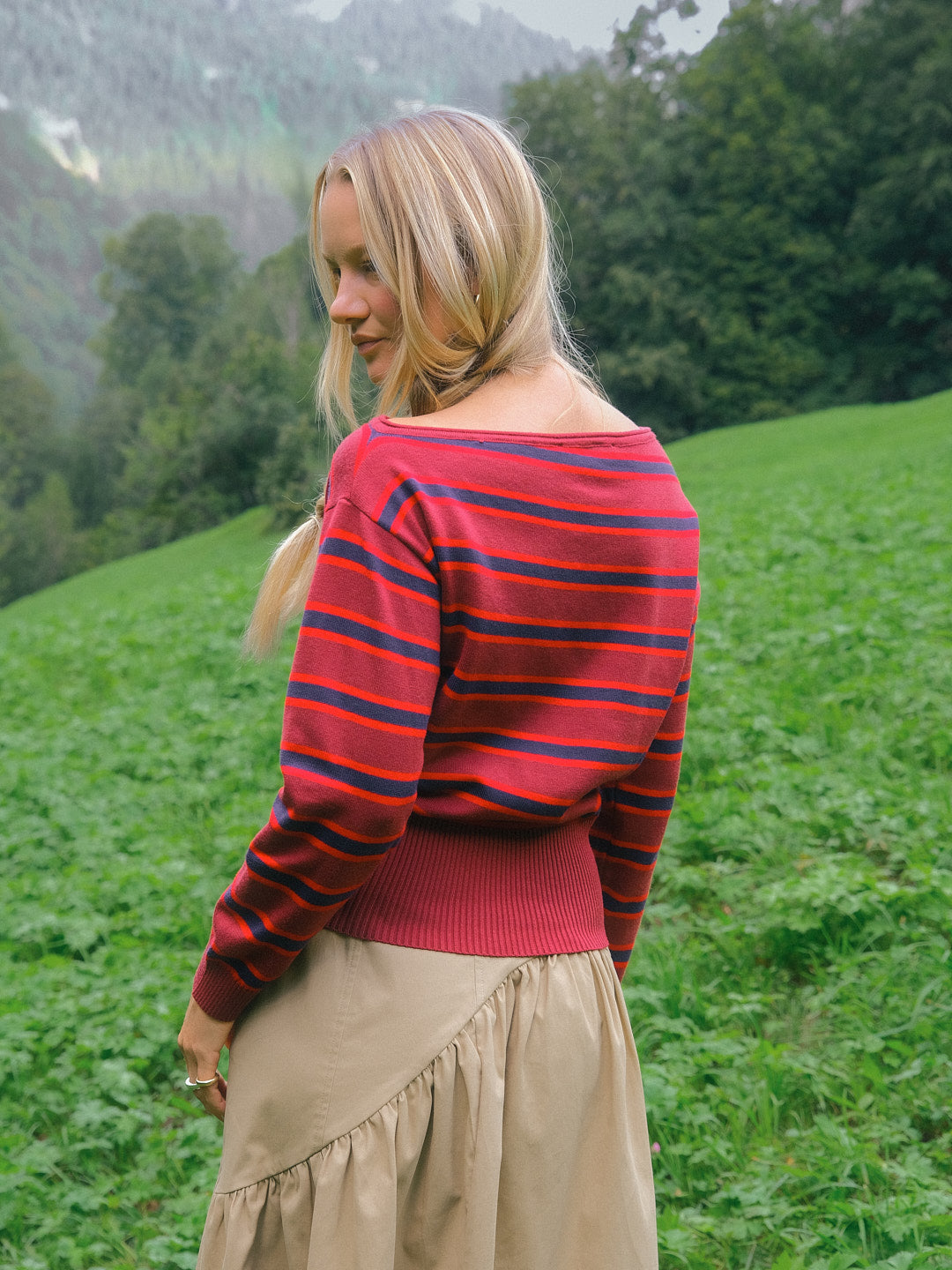 Luna Sweater - Cherry Cola
