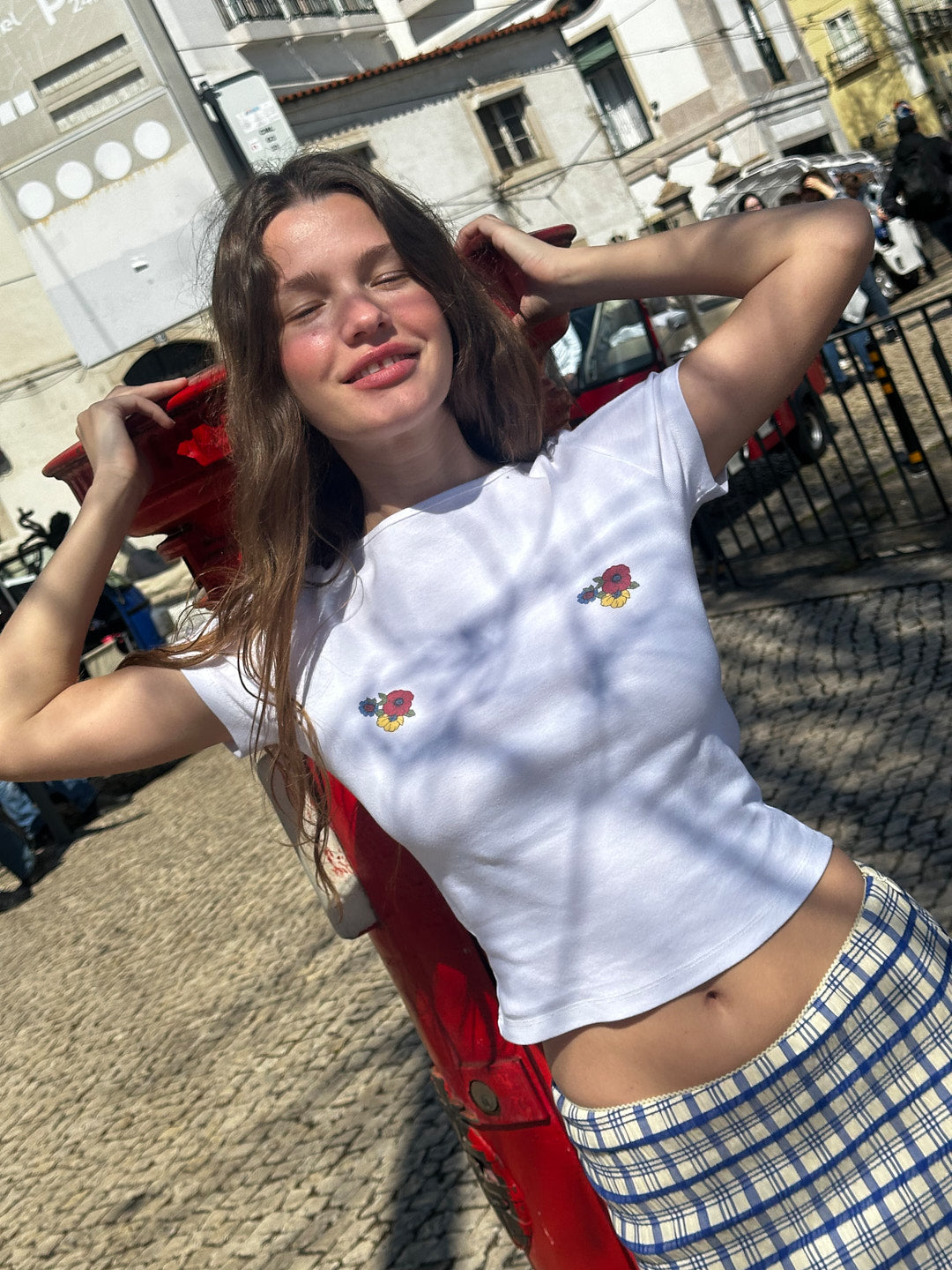 Alex Tee - Primary Floral – Lisa Says Gah