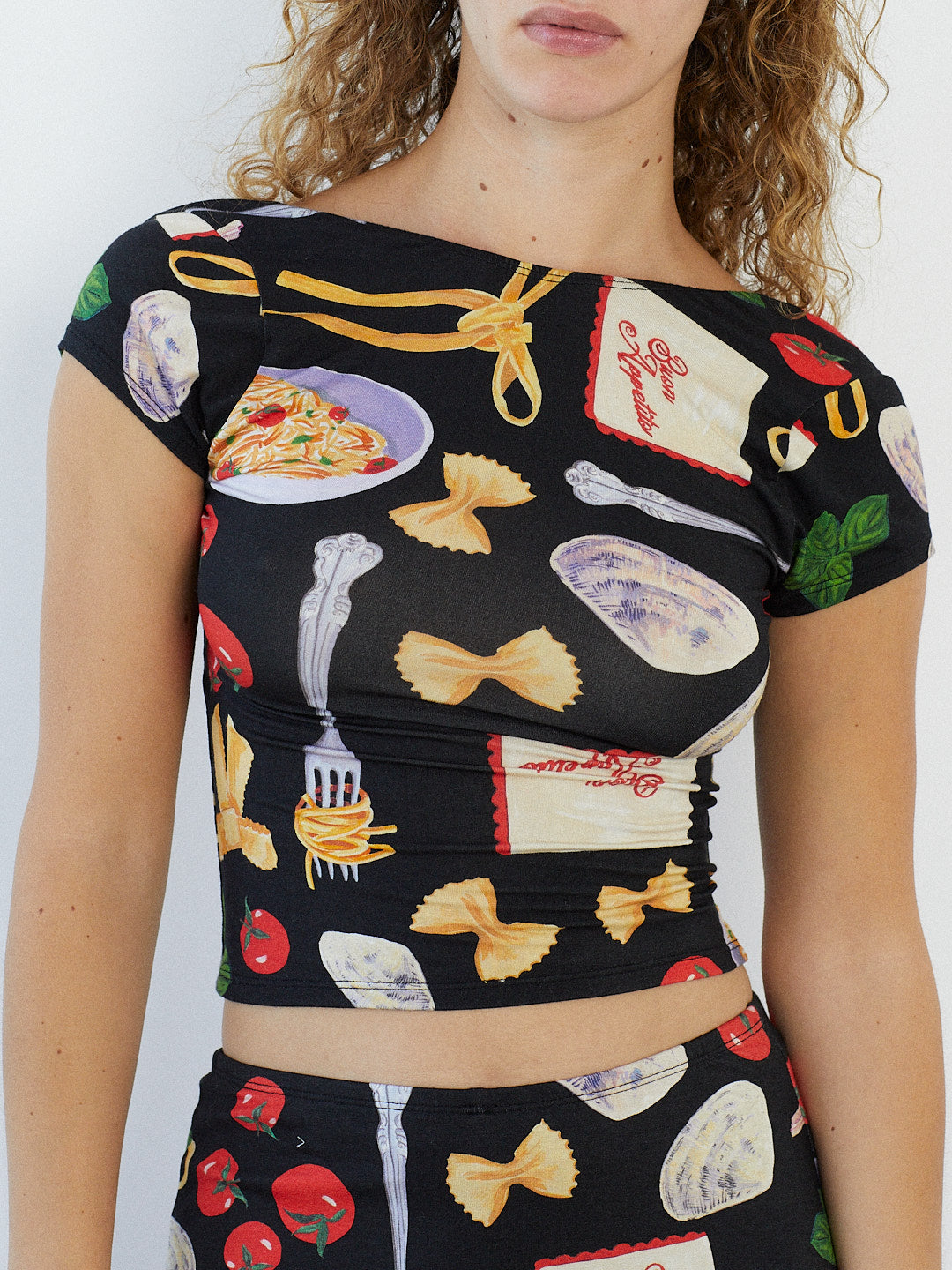 Rowan Tee - Buon Appetito Black – Lisa Says Gah