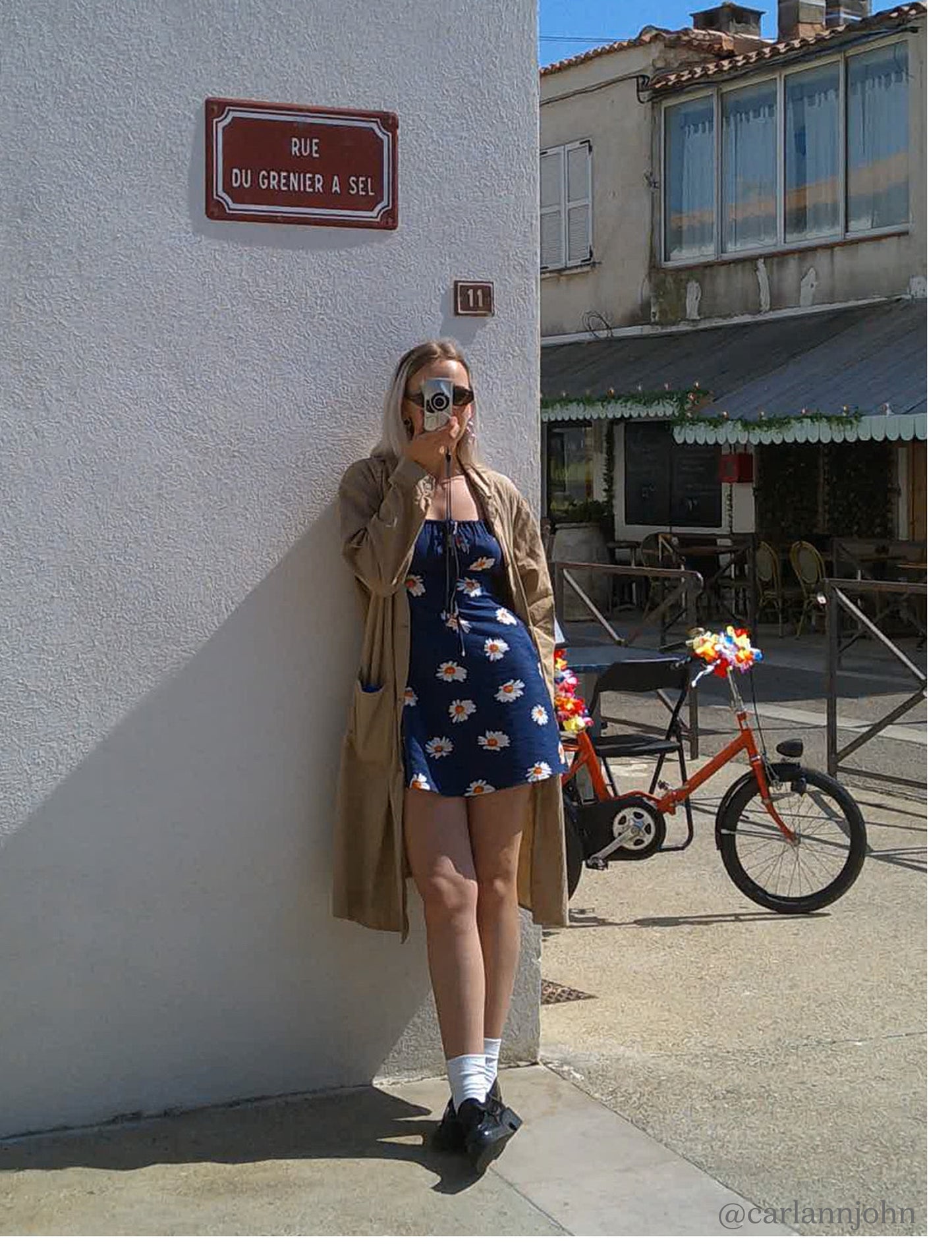 Suzy Dress - Navy Daisy