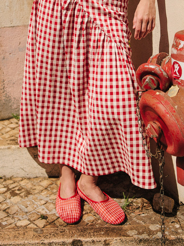 Eden Mesh Flat - Cherry Gingham