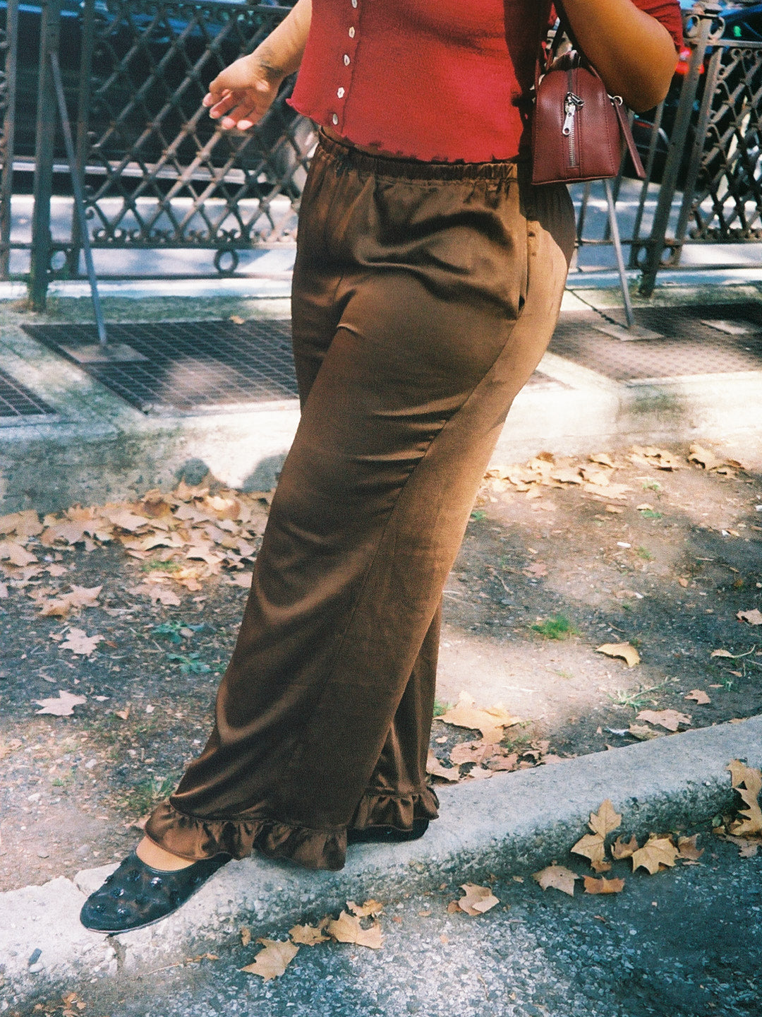 Liora Ruffle Pant - Chocolate
