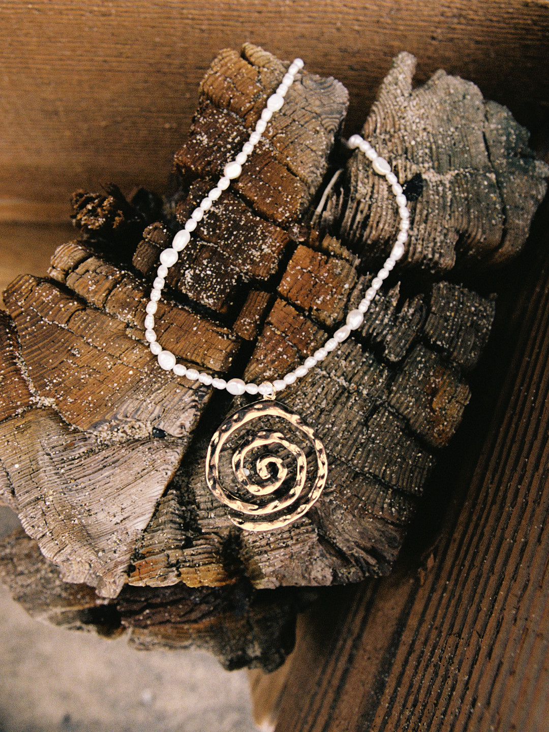Swirl Necklace - Gold
