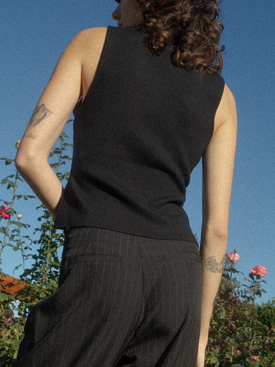 Max Sweater Vest - Black