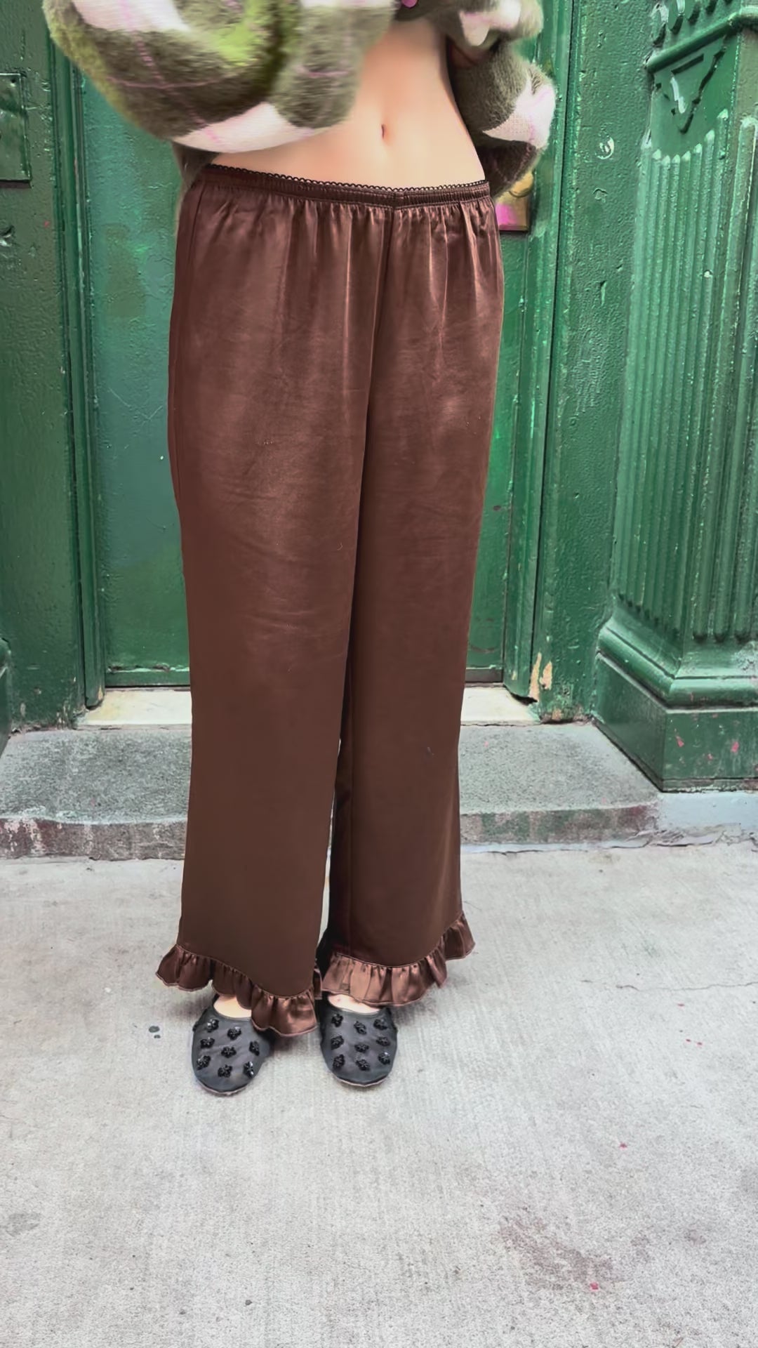 Liora Ruffle Pant - Chocolate – Lisa Says Gah