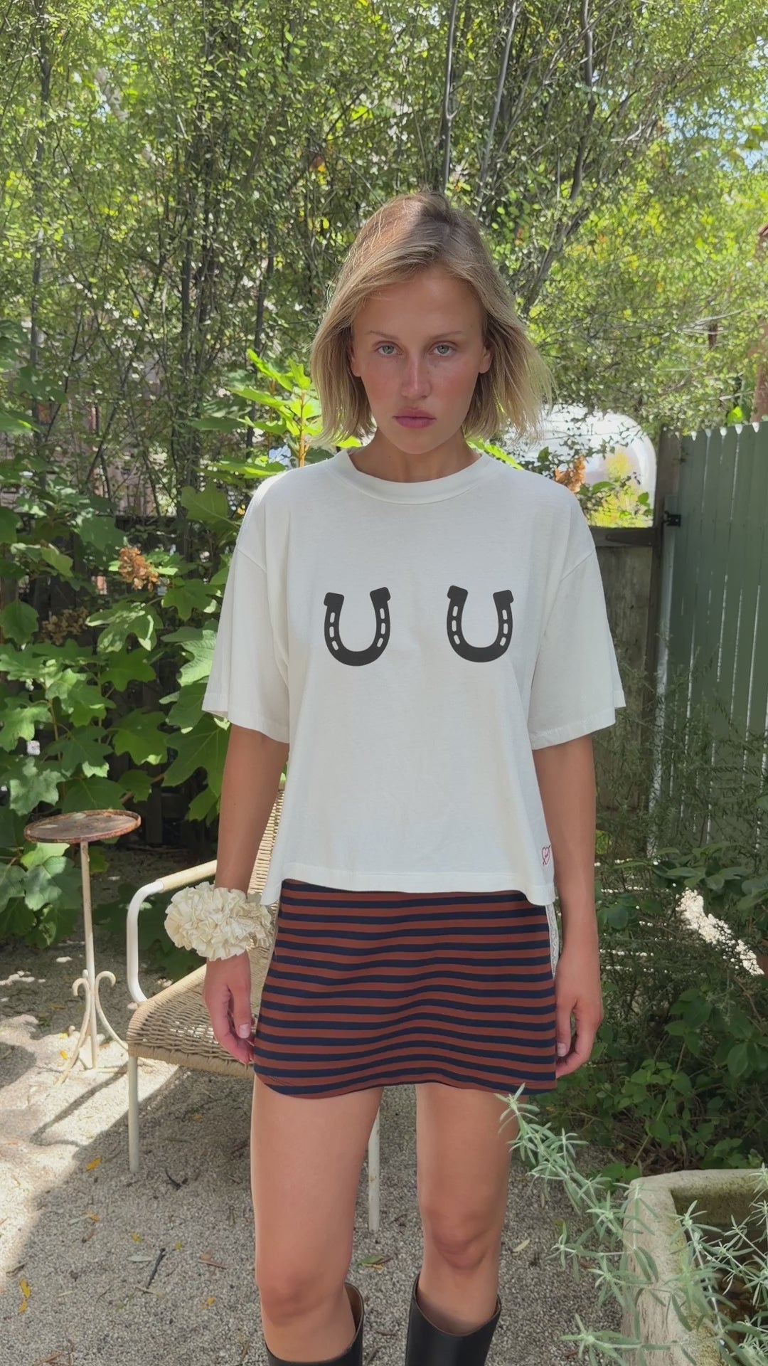 Charlie Tee - Horseshoes
