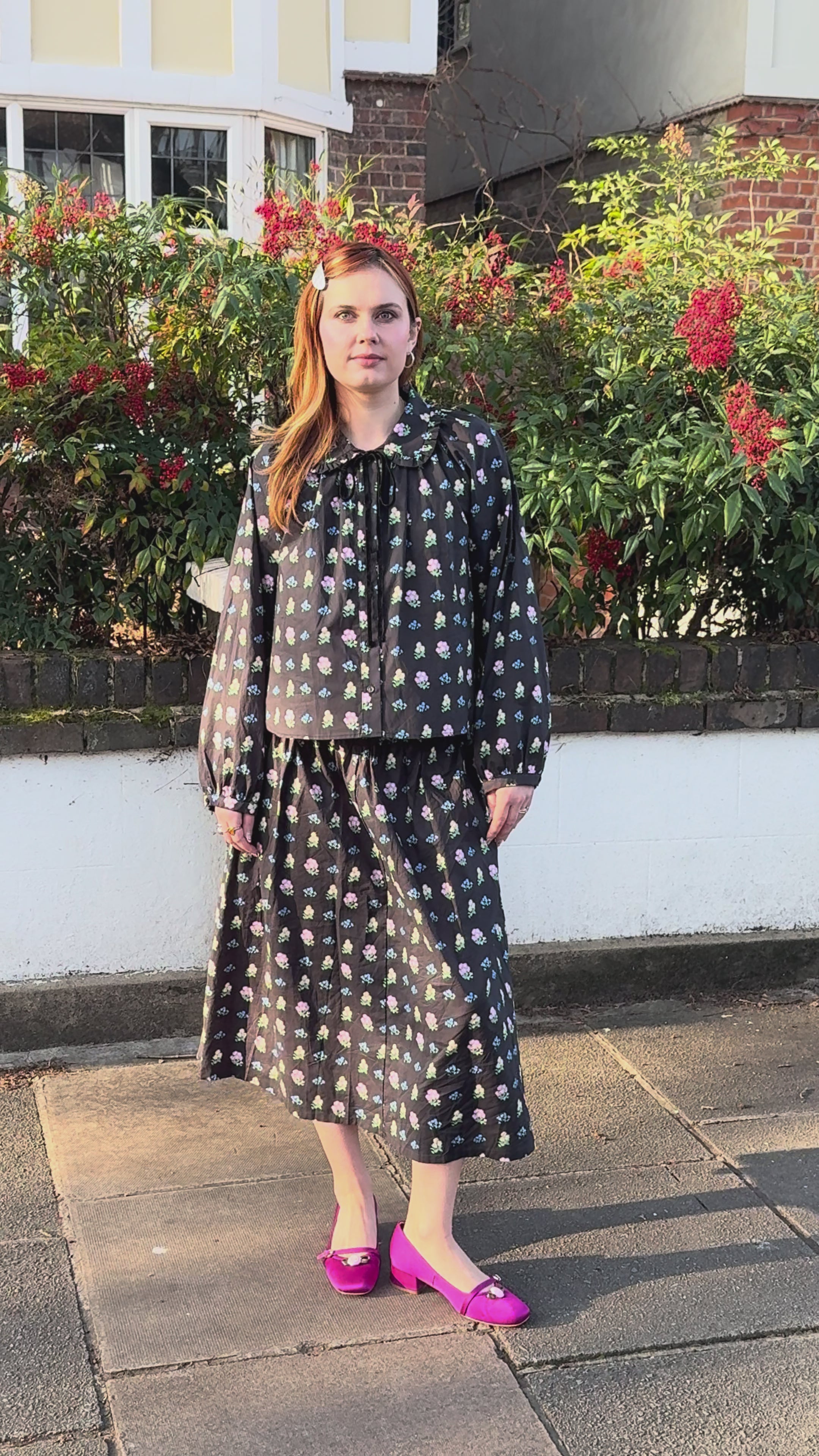 Maeve Midi Skirt - Noir Garden – Lisa Says Gah