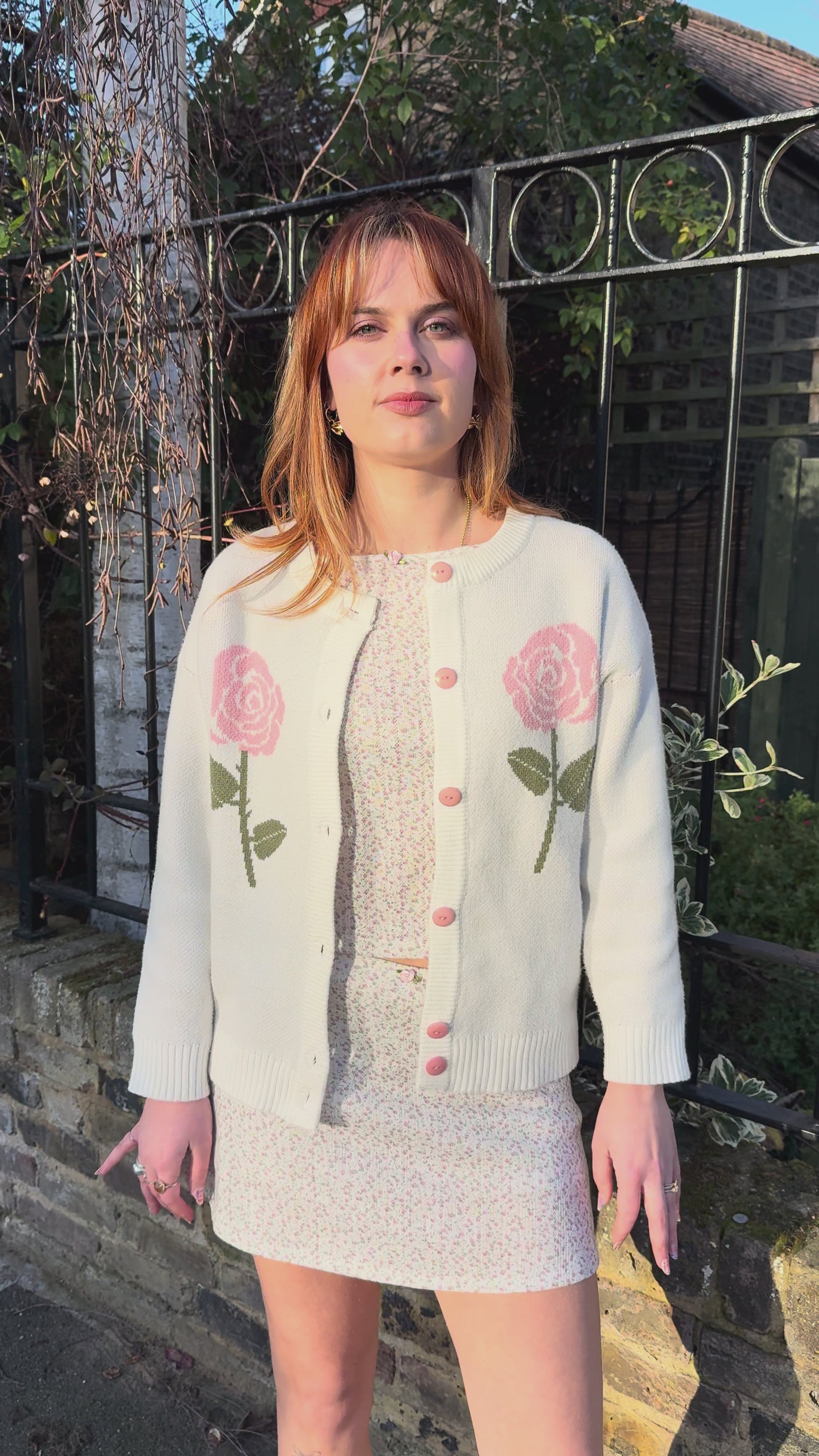 Lauda Cardi - Arden Roses – Lisa Says Gah
