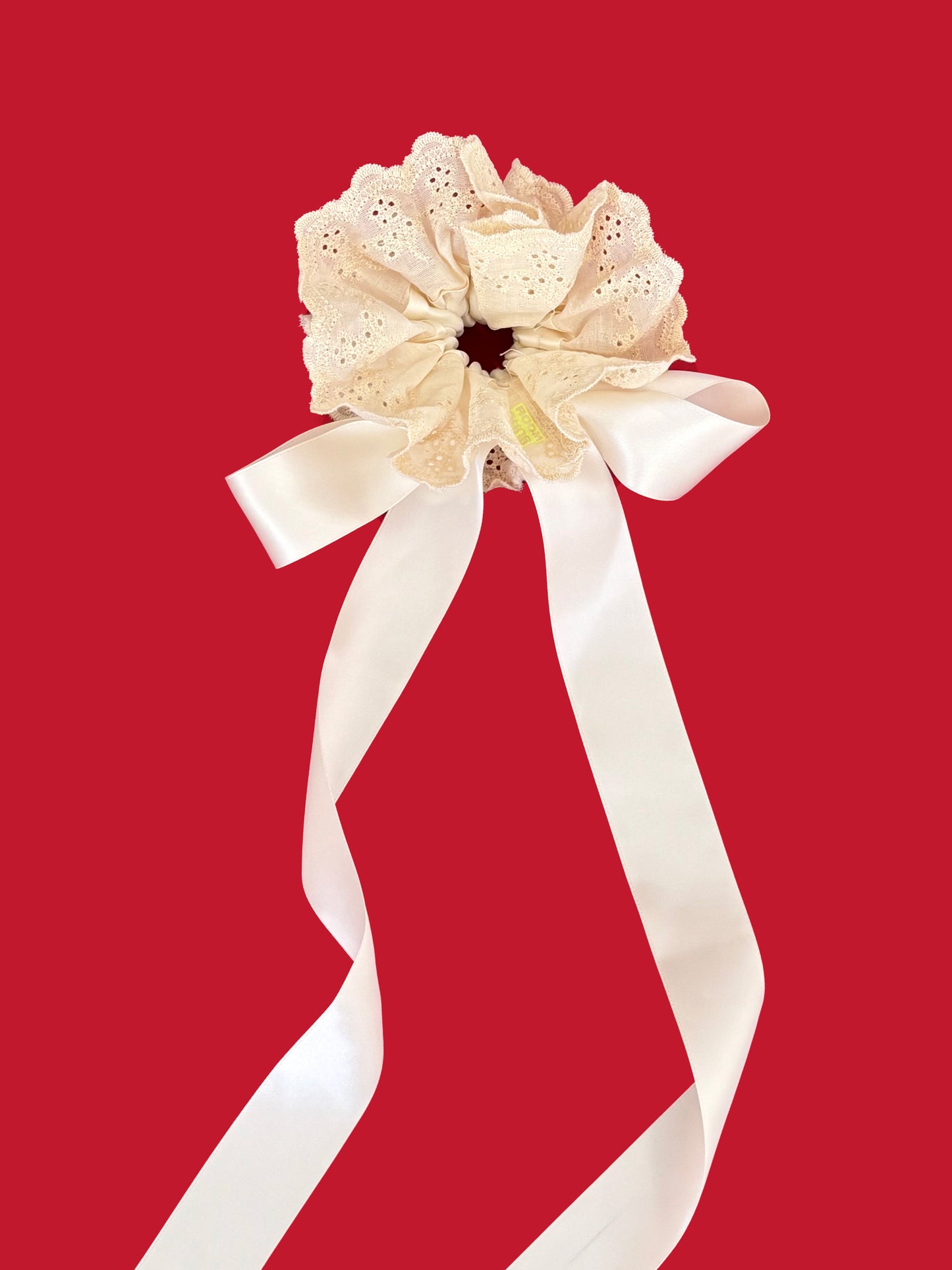 Eyelet Peplum Scrunchie - Ivory