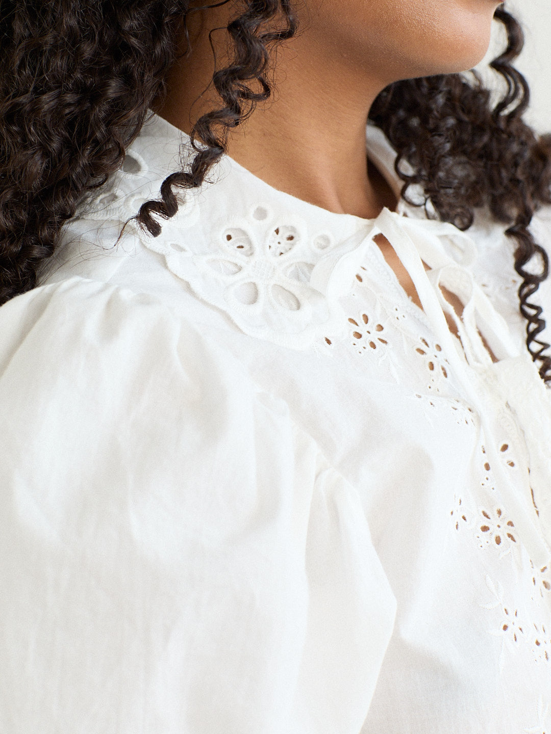 Goat Eyelet Blouse - White – Lisa Says Gah